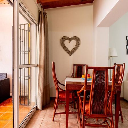 Апартаменты Aoa Casa Triana Familiar Con Terraza Севилья Экстерьер фото