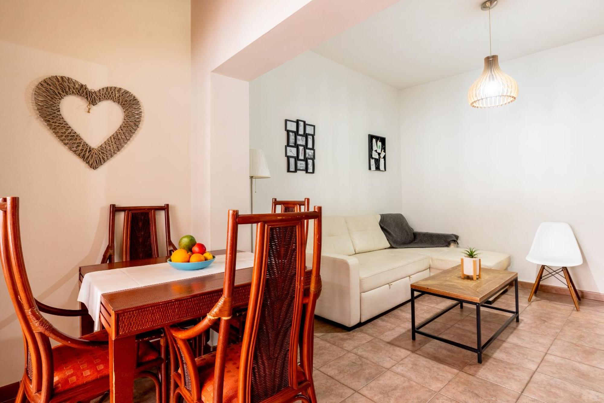 Апартаменты Aoa Casa Triana Familiar Con Terraza Севилья Экстерьер фото