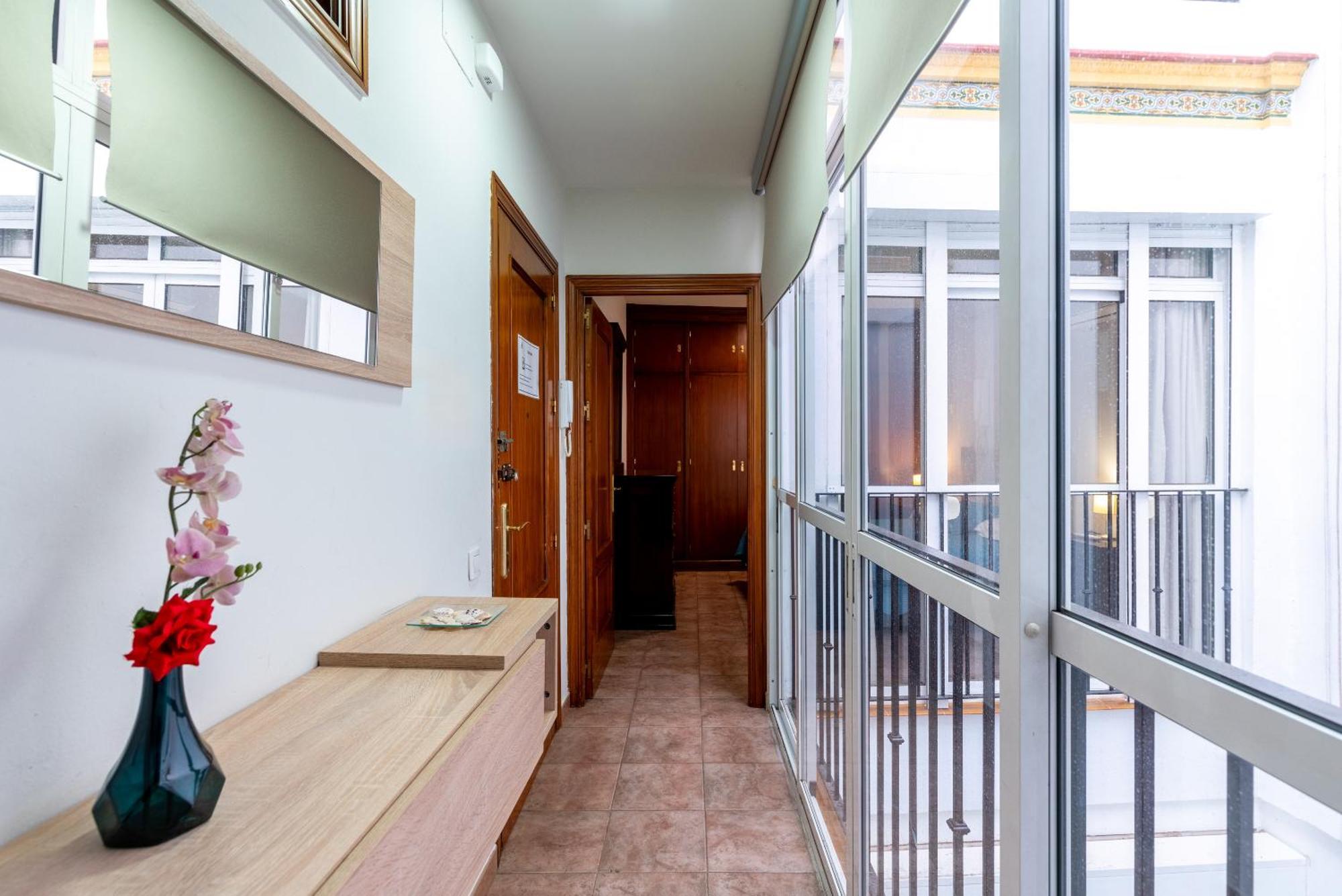 Апартаменты Aoa Casa Triana Familiar Con Terraza Севилья Экстерьер фото